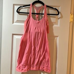 Lululemon tank and built in bra